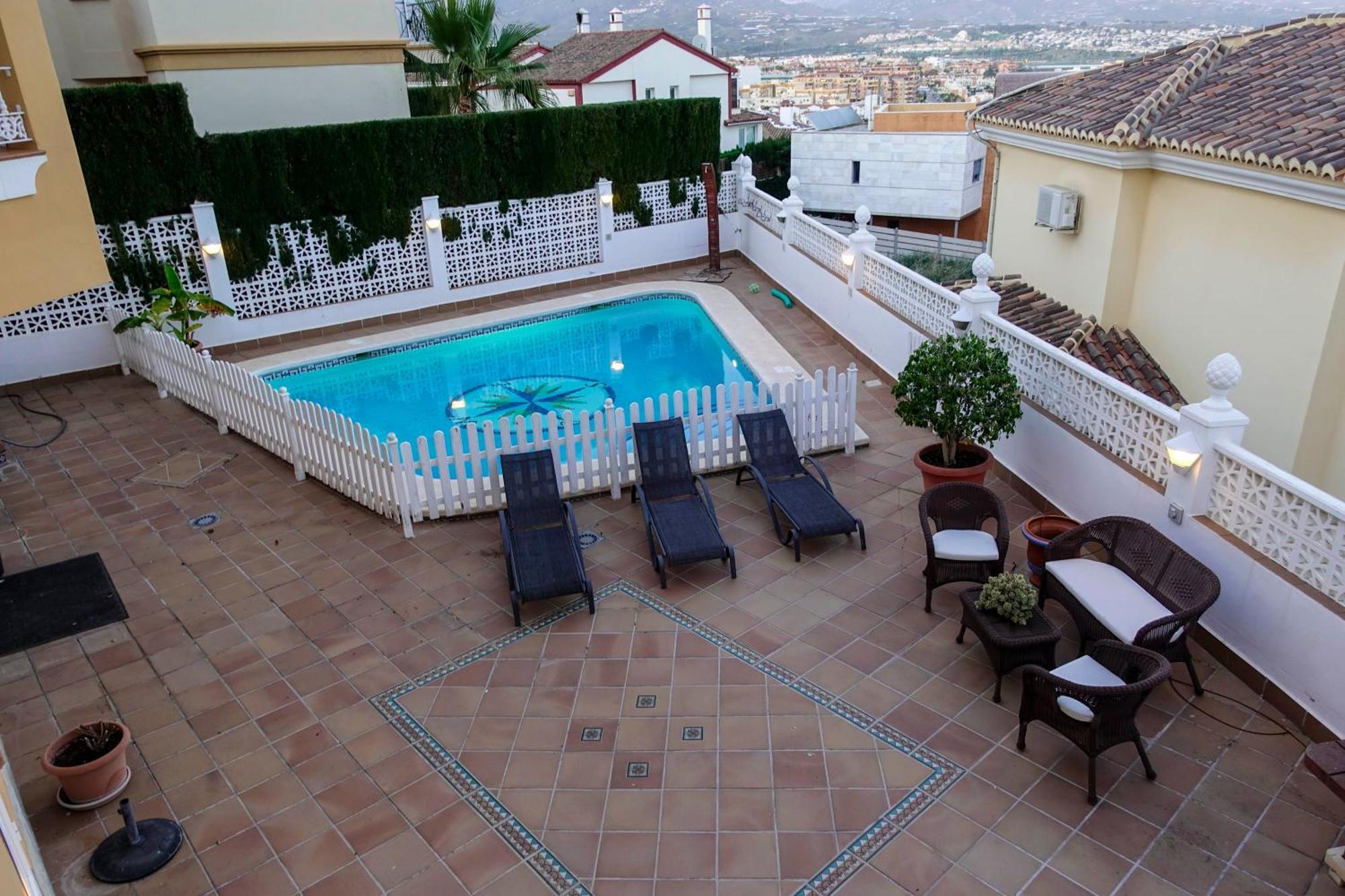 Villa Borja Torre Del Mar Bagian luar foto